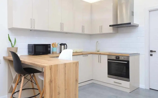 Stay Inn on Yekmalyan St