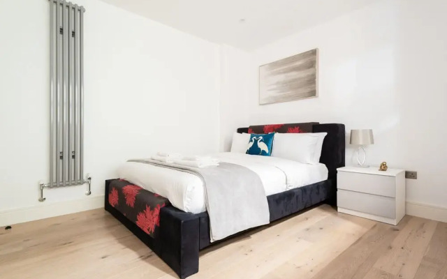 Platinum Apartment in Central Camden 9984