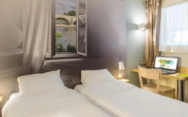 B&B HOTEL Poitiers (1)