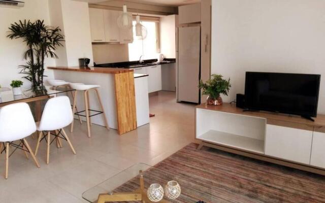 N1A2 - New, Nice, for Long and Short Stay