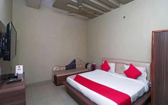 Elibrista By OYO Rooms