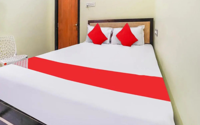 Oyo Flagship 807564 Hotel Pvs Grand