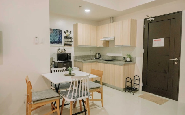 Tropical Bliss in the Metro