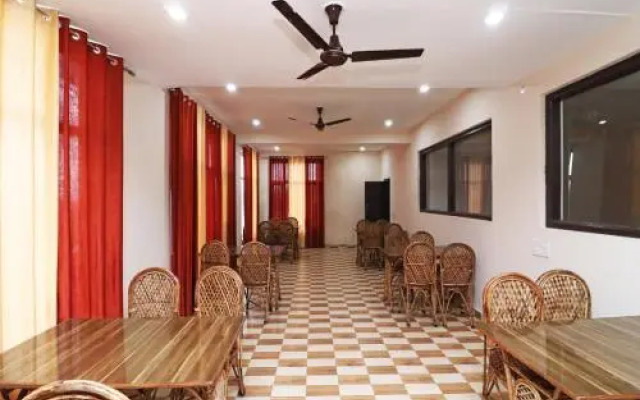 Lord Krishna Himalayan Hotel by OYO Rooms