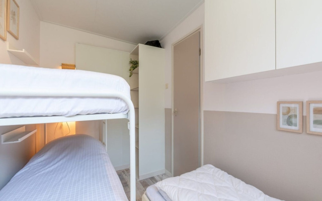 Spacious Duinland 188 Home for 7-people
