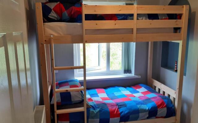 Admirals Apartment sleeps 4 adults 2 children EV Point
