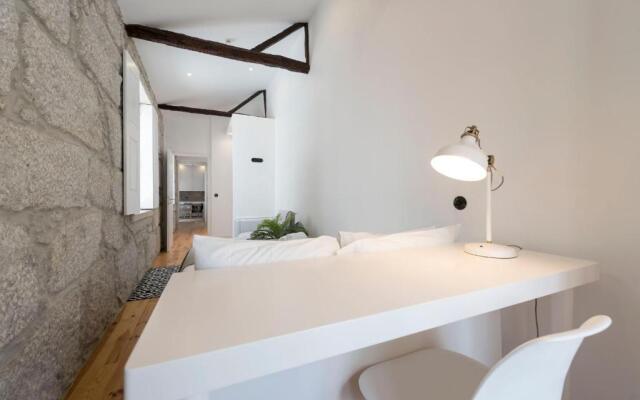 Lovelystay - Dirk Apartment Almada 3º T