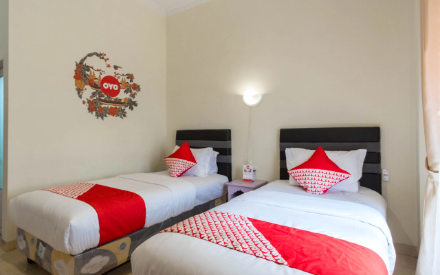 OYO 90741 Grand Shaqilla – Guest Rooms – Medan
