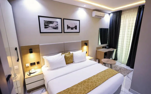 Ringruby Hotel, Oduduwa Way