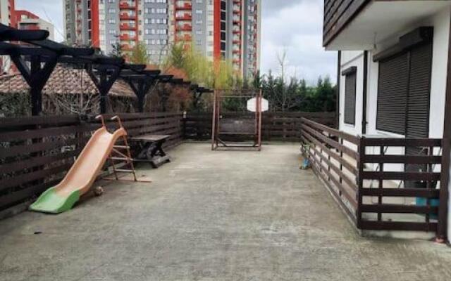 Ilinca - One Cozy Room Apartment