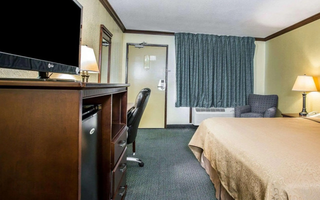 Quality Inn San Diego I-5 Naval Base