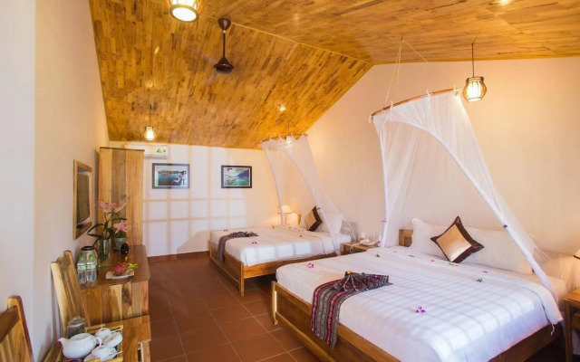 La Mer Resort