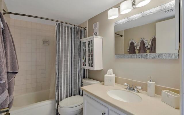 Condo in Community With Beach Access, Pool and Tennis