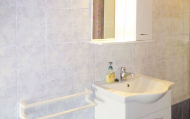Apartment Lukeni Vinjerac 32818