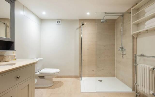 The Midsummer Common - Modern & Spacious 2bdr House With Garden