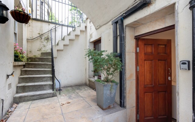 Zone 1 | Private | Fast wifi