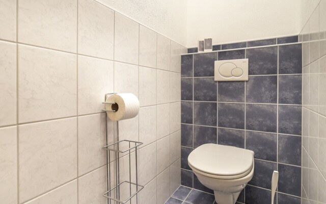 Quiet Apartment With ski Storage