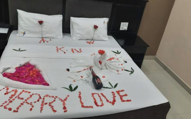 Palm Kalash Hotel
