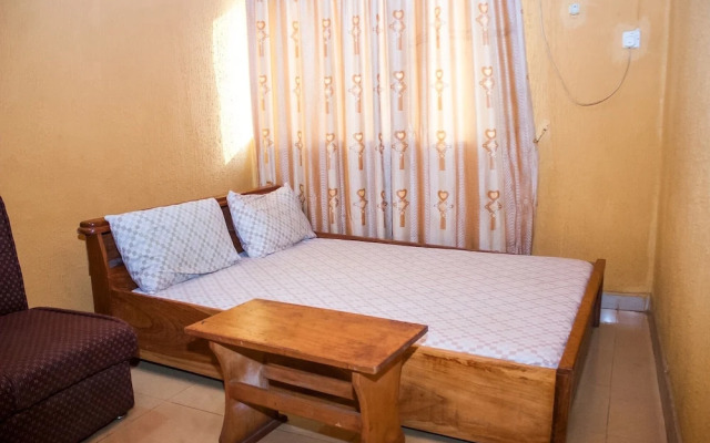 D Jos Hotel