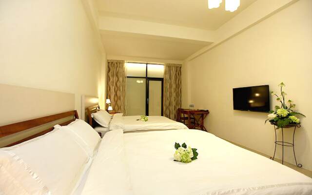 Pet Rainbow Maison Resort Hotel
