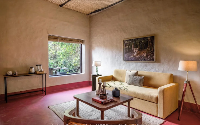 Saccharum Safari Lodge