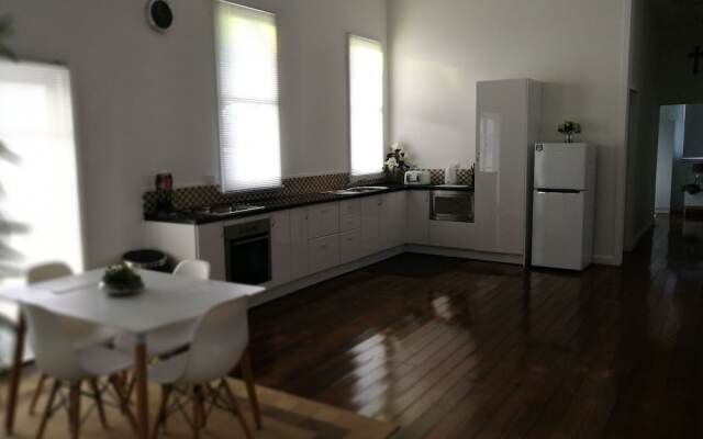 Lake Tyrrell Accommodation Sea Lake