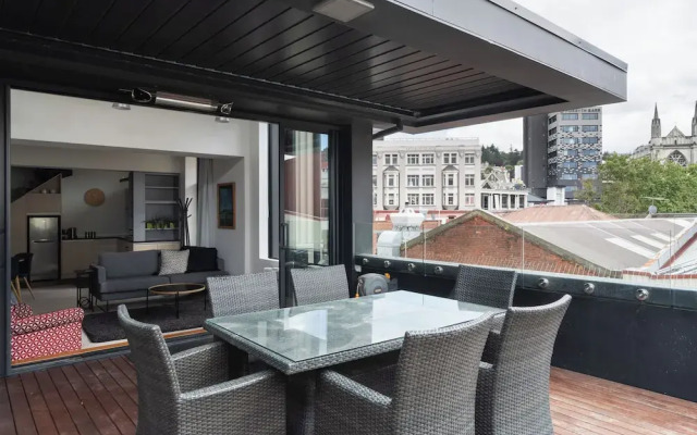 Deluxe Inner-city Apartment on Moray