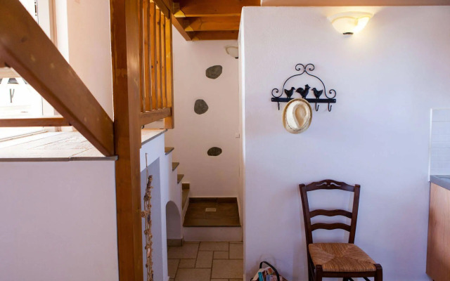 Athina Studios & Suites