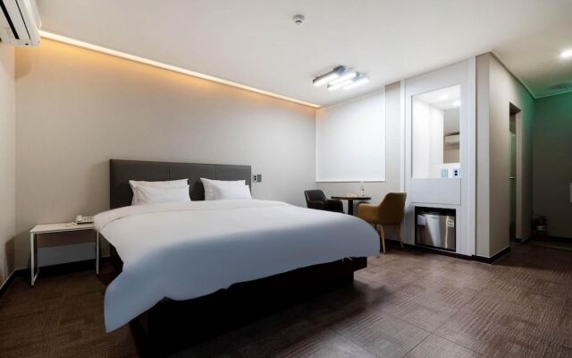 Wonju Masil Self Check-in Hotel