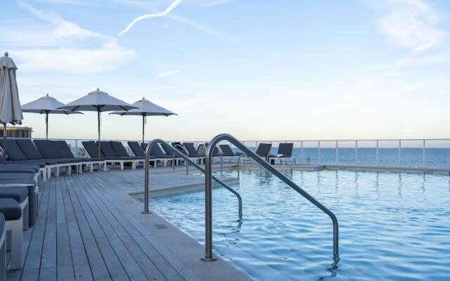 Wave Resort