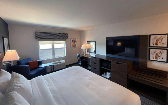 Comfort Inn & Suites