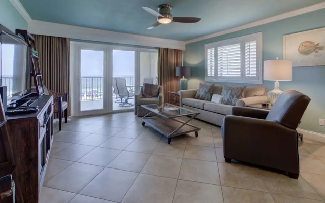 Huntington By The Sea 207