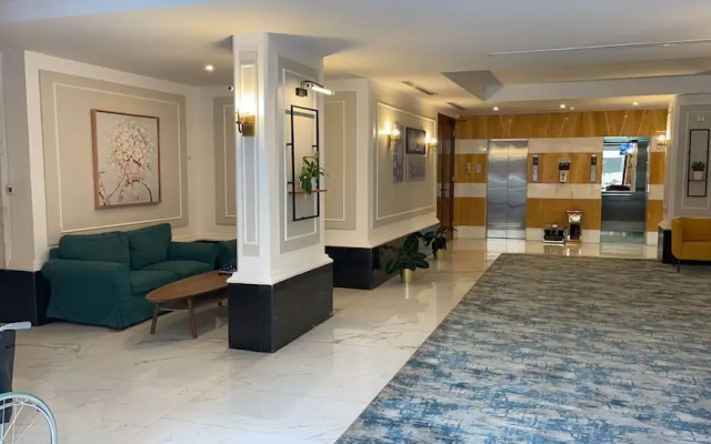 Rooms Hotel