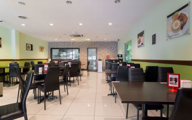 ZEN Rooms Twin Hotel