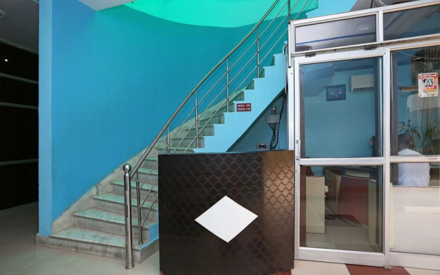 OYO 15492 Hotel Dolly