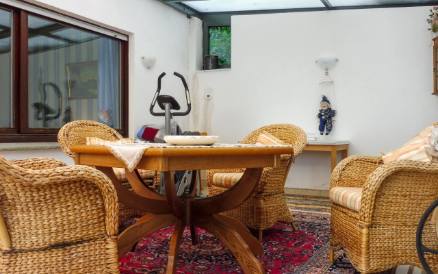 Am Dohlenberg + Steintisch