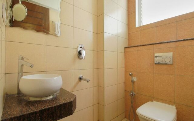OYO 1531 Vels Grand Inn Hotel
