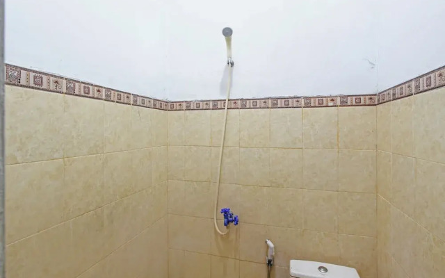 OYO 94851 Watulumpang 1 Guest House