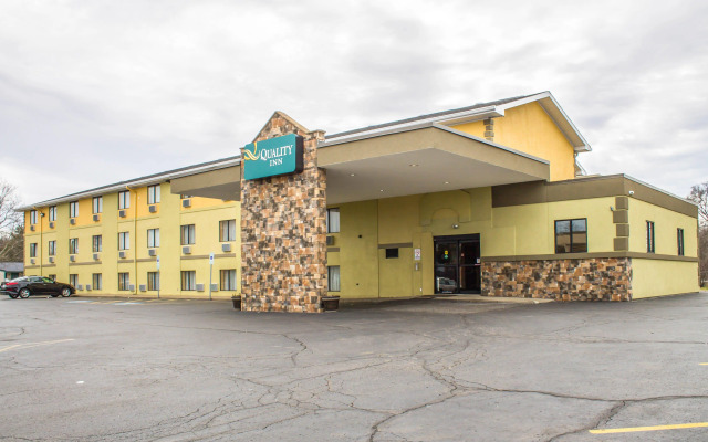 Quality Inn Hall of Fame