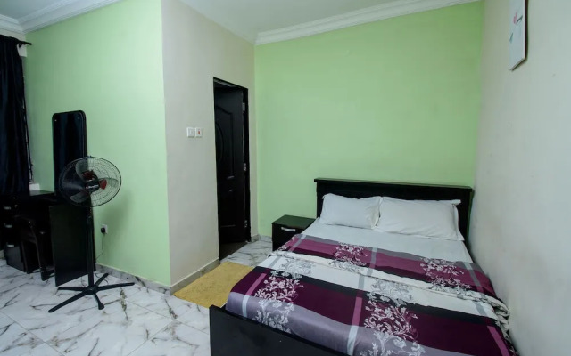 D'Tavern Apartment