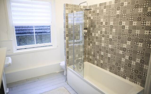 3 Bedroom House in the Heart of Shoreditch