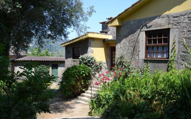 Casa dos Assentos de Quintiaes