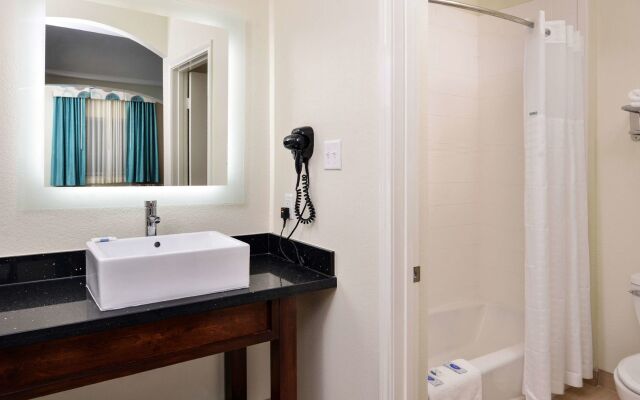 Americas Best Value Inn & Suites Spring Houston N