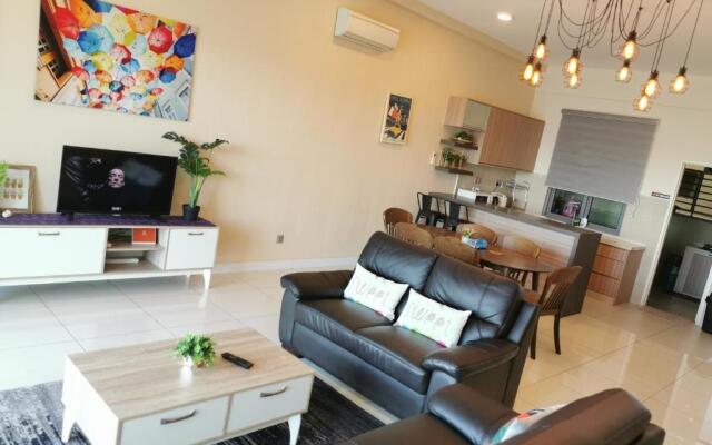 The Loft Residence at Imago KK Times Square