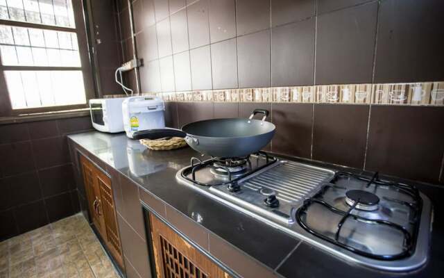 Chiang Mai Suit Home