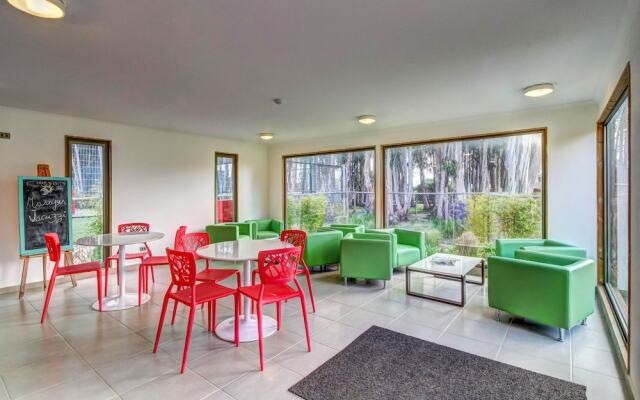 Depto en Condominio Costa Algarrobo