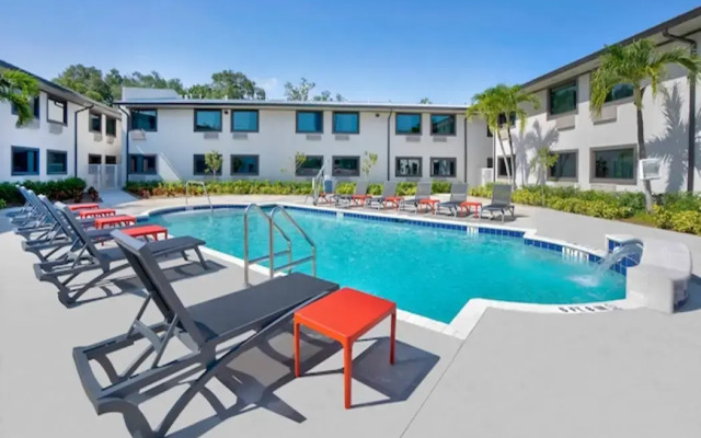 Motel 6 Fort Lauderdale, FL
