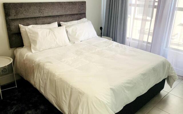 Munyaka Waterfall: Executive Apartment