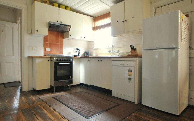 Cooma Cottage