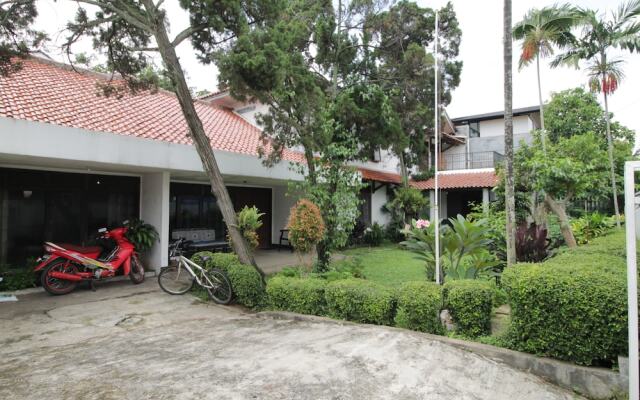 RedDoorz @ Jalan Bangka 2